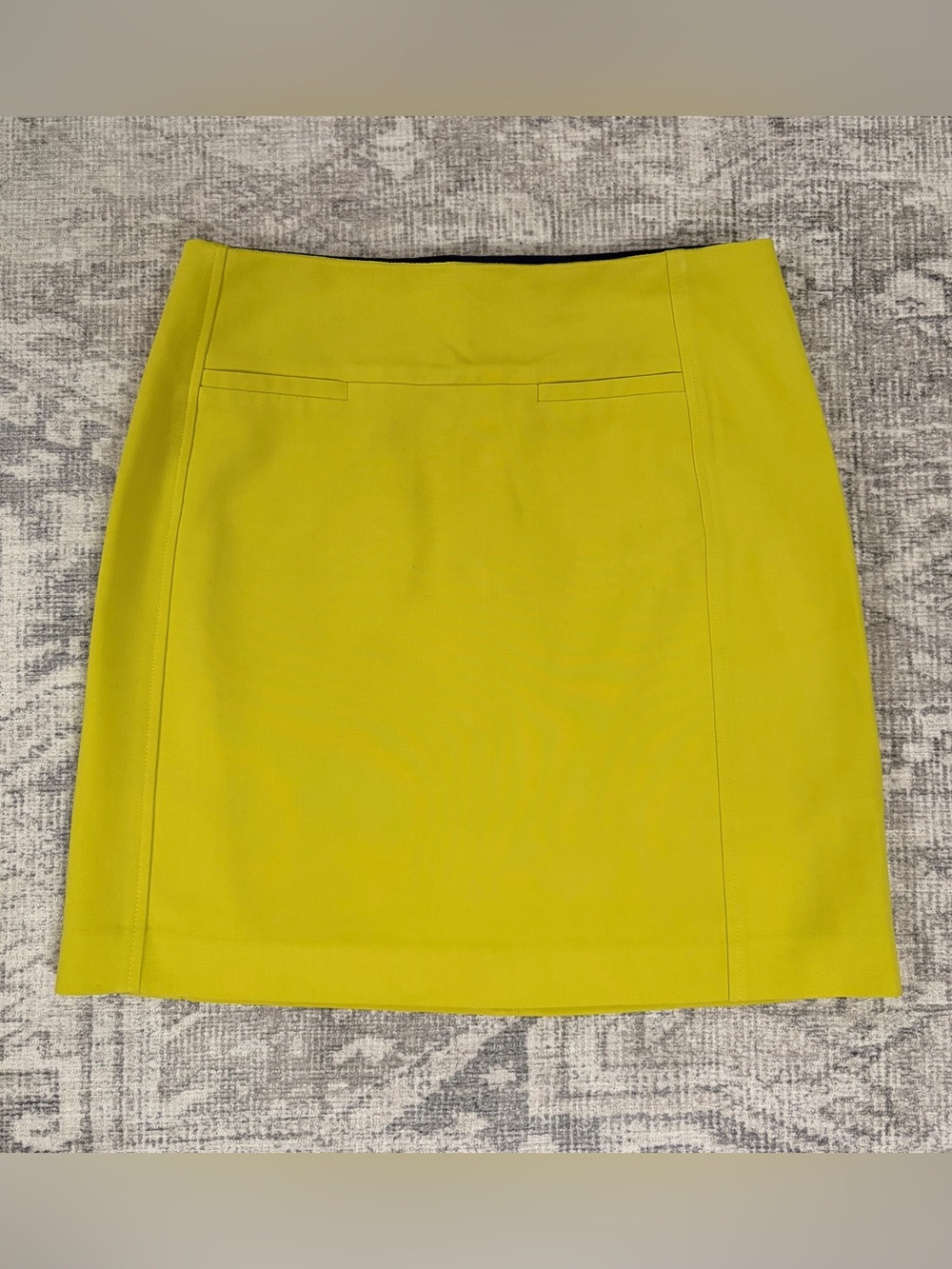 LOFT Yellow Chartreuse Skirt Size 4 Stretch Lined Career Work